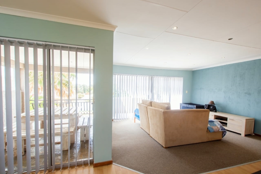 4 Bedroom Property for Sale in Kabeljauws Eastern Cape
